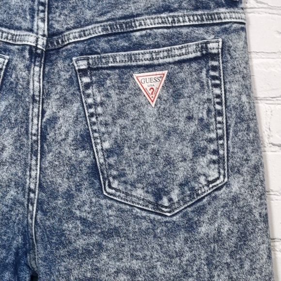 Guess 1981 Mom Skinny Women's Jeans 30W 29L Acid Wash Blue Tapered 80s Style - Picture 5 of 14